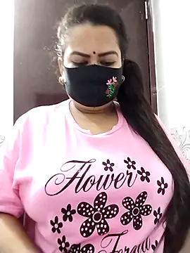 Snapshot of Anamika-38 chatting on 09/11/25, 04:34 Anamika-38 online show from 09/11/25, 04:34