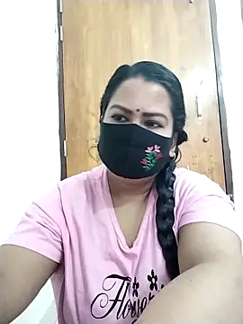 Snapshot of Anamika-38 chatting on 10/04/25, 02:42 Anamika-38 online show from 10/04/25, 02:42