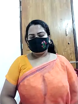Snapshot of Anamika-38 chatting on 10/08/25, 04:37 Anamika-38 online show from 10/08/25, 04:37
