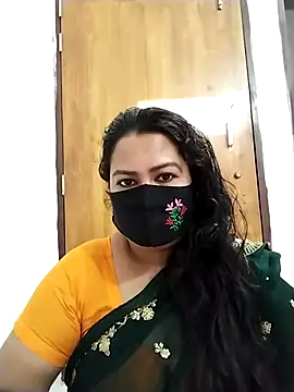 Snapshot of Anamika-38 chatting on 10/13/25, 10:48 Anamika-38 online show from 10/13/25, 10:48