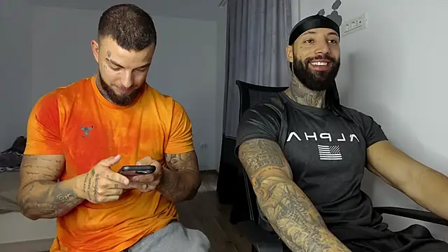 Chrisjordan66 online show from 10/08/25, 06:00