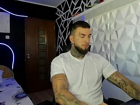 Chrisjordan66 online show from 10/11/25, 08:02