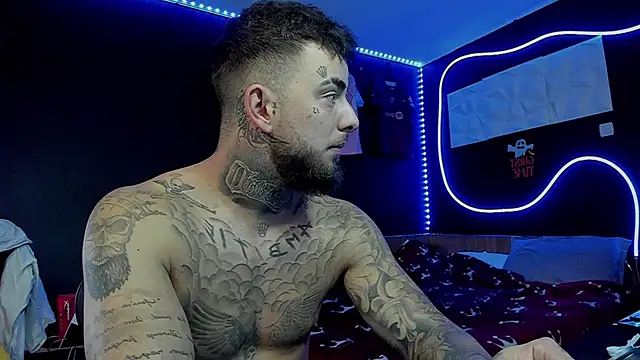 Chrisjordan66 online show from 12/04/25, 08:23