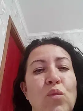 Snapshot of Velvet3451 chatting on 10/04/25, 02:04 Velvet3451 online show from 10/04/25, 02:04