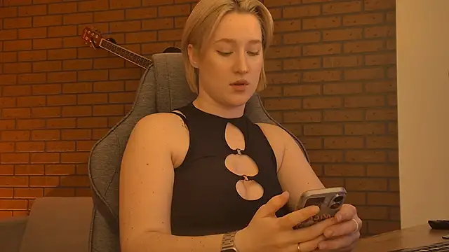 CinBellamy online show from 02/15/26, 07:51