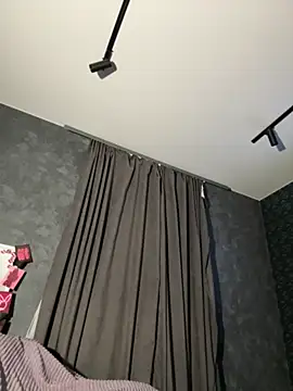 Snapshot of FavoriteKira chatting on 11/21/25, 04:38 FavoriteKira online show from 11/21/25, 04:38