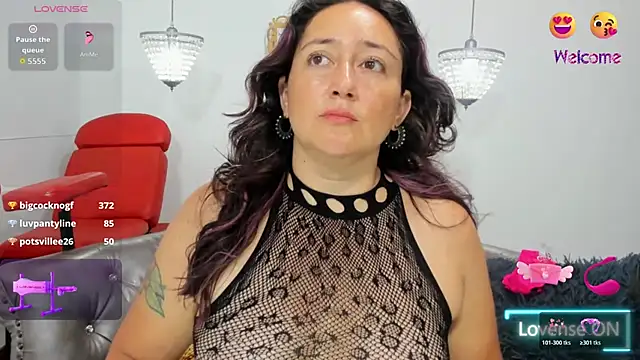 naughty milf esmeralda online show from 05/02/26, 02:33