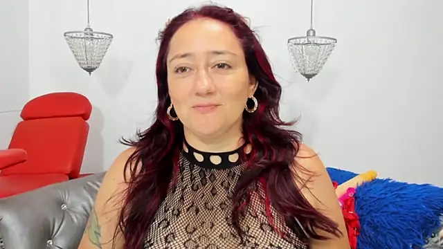 naughty milf esmeralda online show from 05/15/26, 02:29