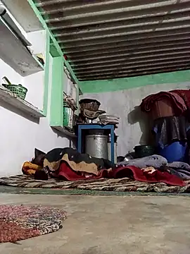 MISS LOVE 001 online show from 01/15/26, 04:11