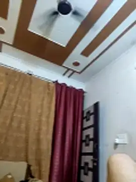 Radhika 01 online show from 04/17/26, 06:22