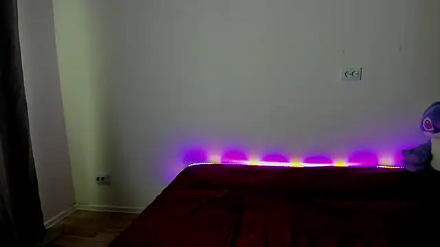 Snapshot of Alice_next_door chatting on 09/09/25, 12:15 Alice next door online show from 09/09/25, 12:15