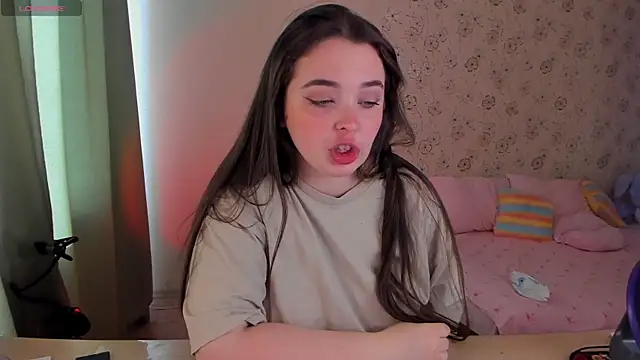 Alice next door online show from 04/18/26, 11:14