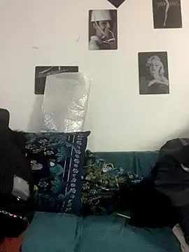 SSlady521 online show from 12/15/25, 01:59