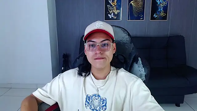 dirty model online show from 02/18/26, 10:06