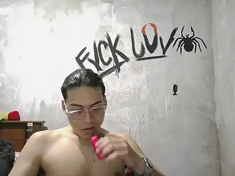 dirty model online show from 03/16/26, 02:39