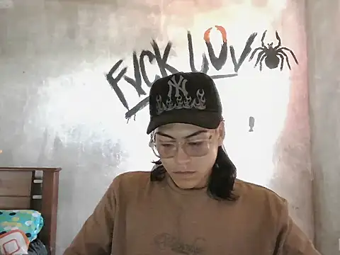 dirty model online show from 03/29/26, 06:19