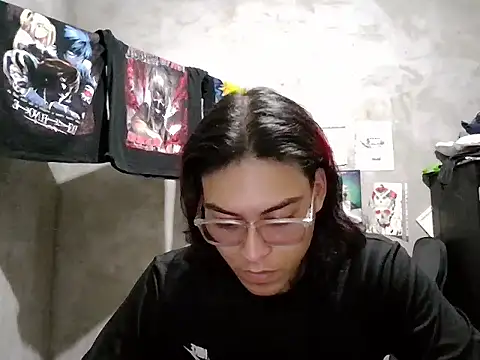 dirty model online show from 05/13/26, 03:37