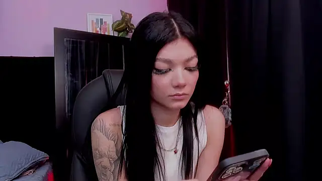 emmabridgerton online show from 02/04/26, 07:47