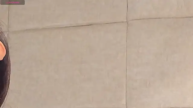 Snapshot of VioletHilton chatting on 09/09/25, 09:25 VioletHilton online show from 09/09/25, 09:25