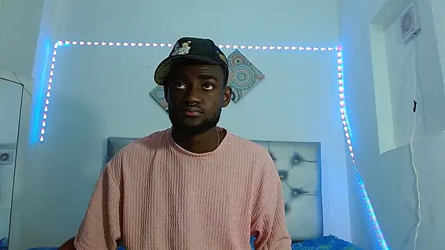 eebony stallion online show from 11/12/25, 06:19