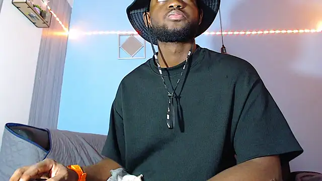 eebony stallion online show from 03/03/26, 07:31