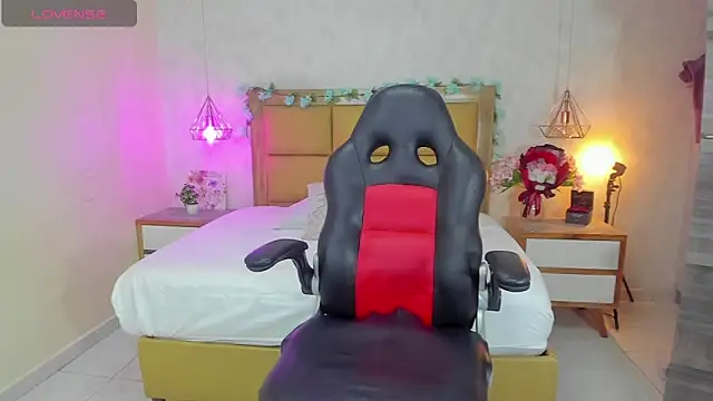 MELISSAROUGE online show from 02/05/26, 07:29