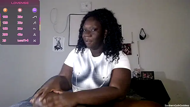 Snapshot of SGGoddess chatting on 10/17/25, 10:12 SGGoddess online show from 10/17/25, 10:12