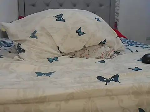 nahomibeckers online show from 10/23/25, 05:55