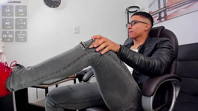 Dash Bukoski online show from 11/07/25, 12:27