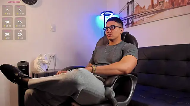 Dash Bukoski online show from 12/22/25, 01:30