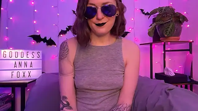 mistressannafoxx online show from 12/16/25, 10:26