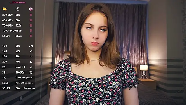 Snapshot of NylaNadler chatting on 09/21/25, 06:26 NylaNadler online show from 09/21/25, 06:26