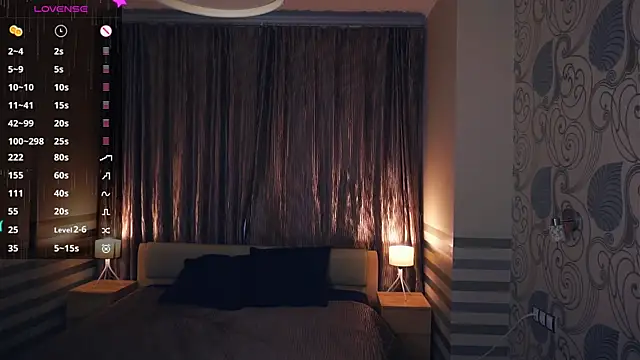 Snapshot of NylaNadler chatting on 10/06/25, 06:55 NylaNadler online show from 10/06/25, 06:55