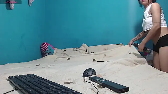 toxic sweet  online show from 09/11/25, 05:51