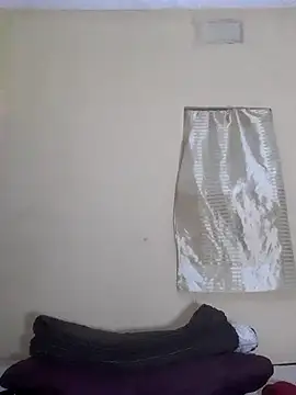 Snapshot of PRINCESSEMELXX93 chatting on 12/02/25, 02:39 PRINCESSEMELXX93 online show from 12/02/25, 02:39