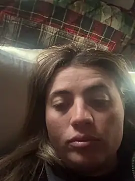 Snapshot of M1l3yD3w chatting on 11/14/25, 09:35 M1l3yD3w online show from 11/14/25, 09:35