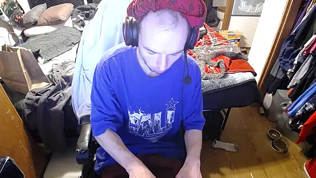 Snapshot of womenhateme69 chatting on 10/11/25, 06:45 womenhateme69 online show from 10/11/25, 06:45