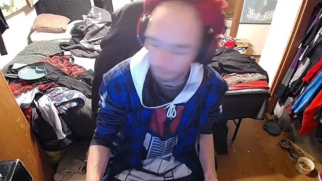 Snapshot of womenhateme69 chatting on 10/19/25, 12:33 womenhateme69 online show from 10/19/25, 12:33