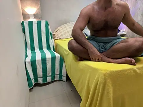 CasadoLutadorBigStuds online show from 05/21/26, 08:10