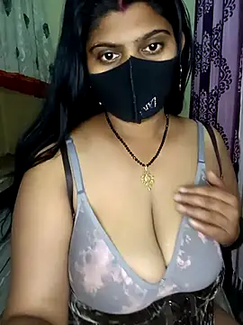 Snapshot of reena502 chatting on 02/19/26, 11:23 reena502 online show from 02/19/26, 11:23