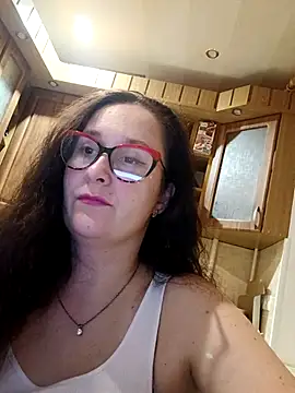 Amandda  online show from 10/18/25, 07:03