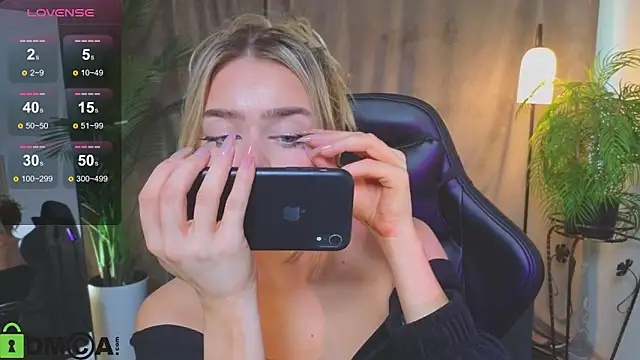 Snapshot of Relax_Time_ chatting on 11/07/25, 11:32 Relax Time online show from 11/07/25, 11:32