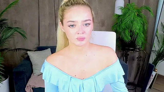 Snapshot of Relax_Time_ chatting on 07/19/26, 05:27 Relax Time online show from 07/19/26, 05:27
