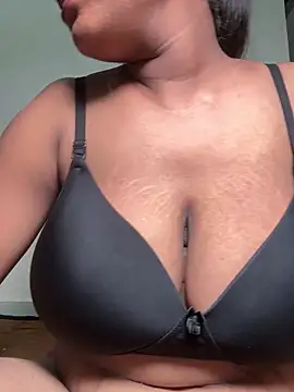 Snapshot of Cute_mikii chatting on 09/10/25, 09:53 Cute mikii online show from 09/10/25, 09:53