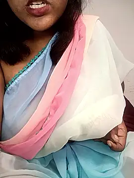 Snapshot of Cute_mikii chatting on 11/09/25, 10:46 Cute mikii online show from 11/09/25, 10:46