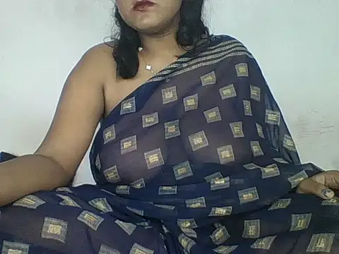 Snapshot of Cute_mikii chatting on 11/30/25, 11:14 Cute mikii online show from 11/30/25, 11:14