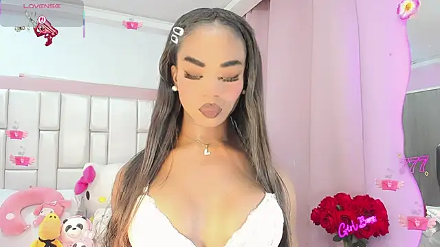 Snapshot of DarliingSweet chatting on 06/21/26, 12:30 DarliingSweet online show from 06/21/26, 12:30