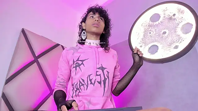 venus-03 online show from 11/30/25, 03:43