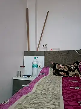 Snapshot of jiya00 chatting on 10/15/25, 07:25 jiya00 online show from 10/15/25, 07:25