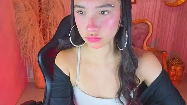 Snapshot of jass_thompson_s chatting on 11/16/25, 01:06 jass thompson s online show from 11/16/25, 01:06